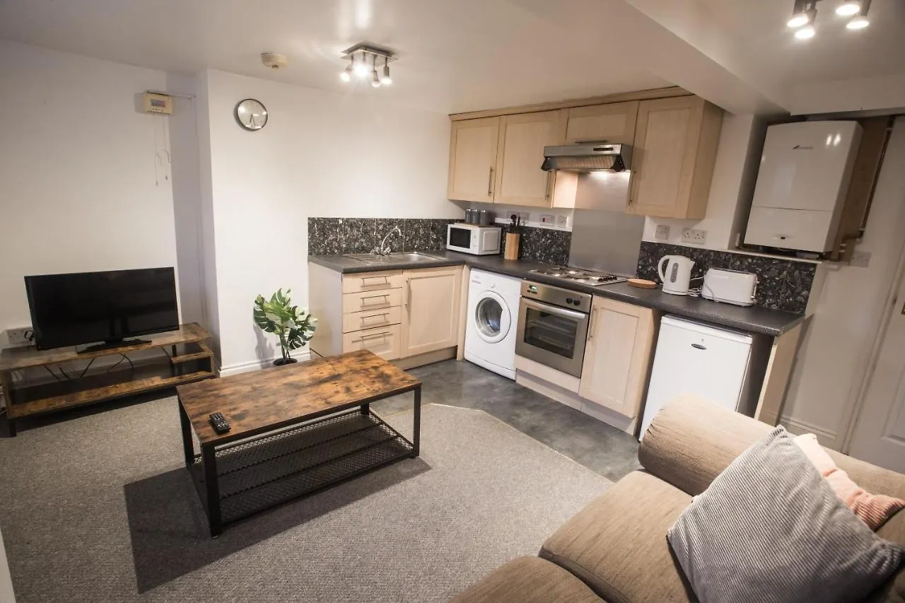 Flat 1, 4 Warden Rd Apartment Bristol 0*,  United Kingdom