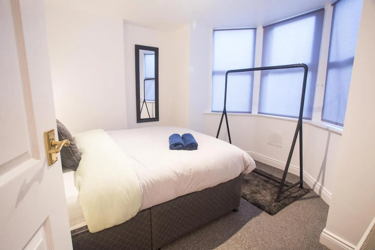 Flat 1, 4 Warden Rd Apartment Bristol
