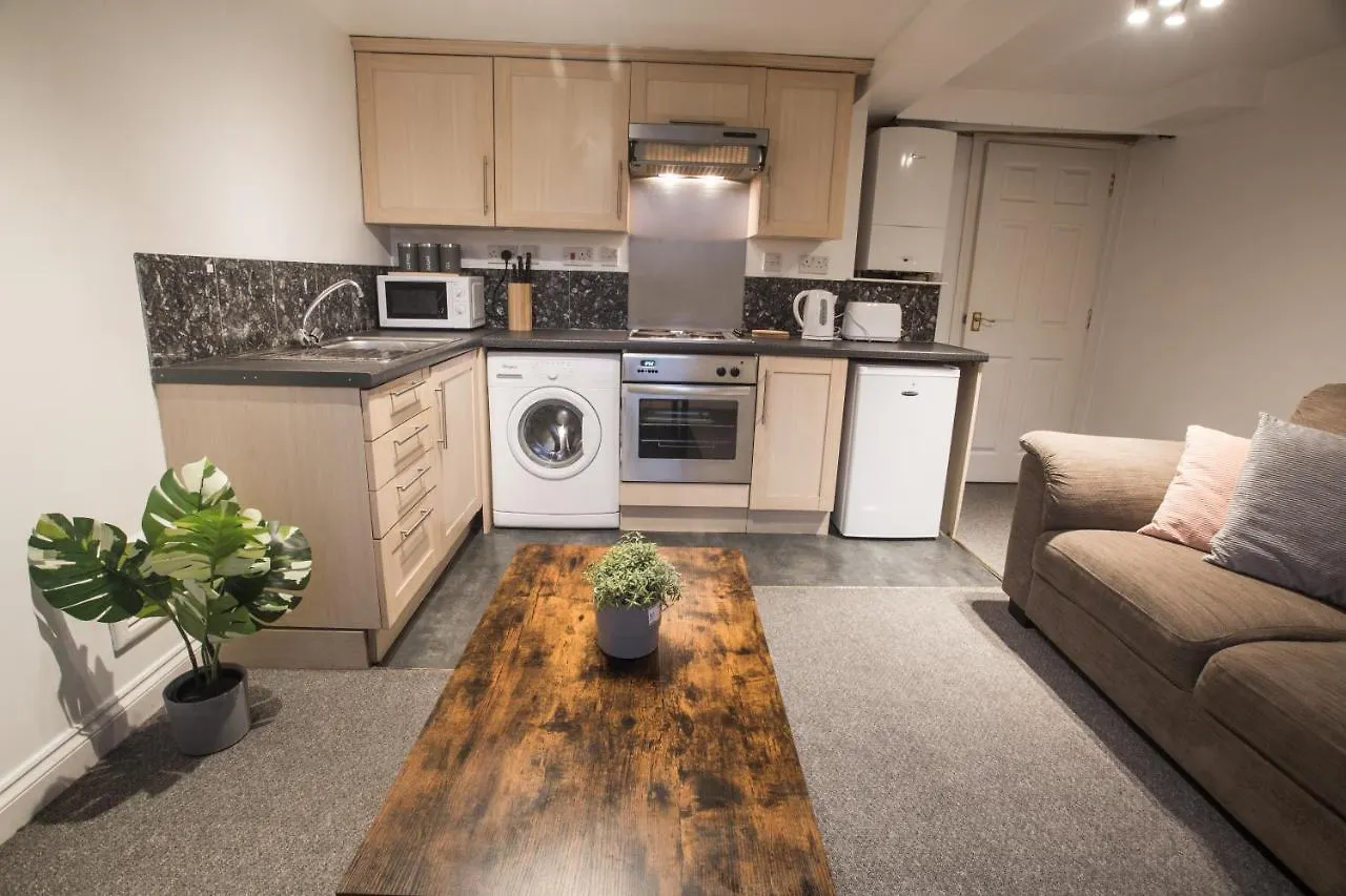 Flat 1, 4 Warden Rd Apartment Bristol 0*,  United Kingdom